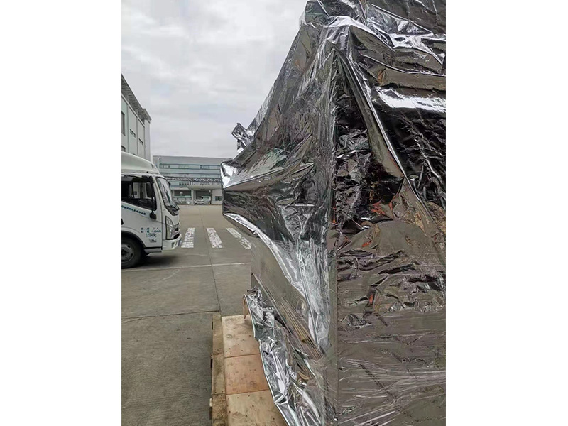 重型(xíng)加固木(mu)箱